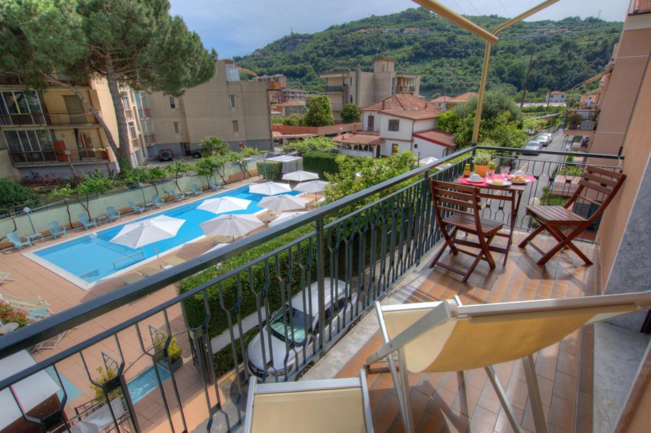 Residence Holidays Pietra Ligure Dış mekan fotoğraf