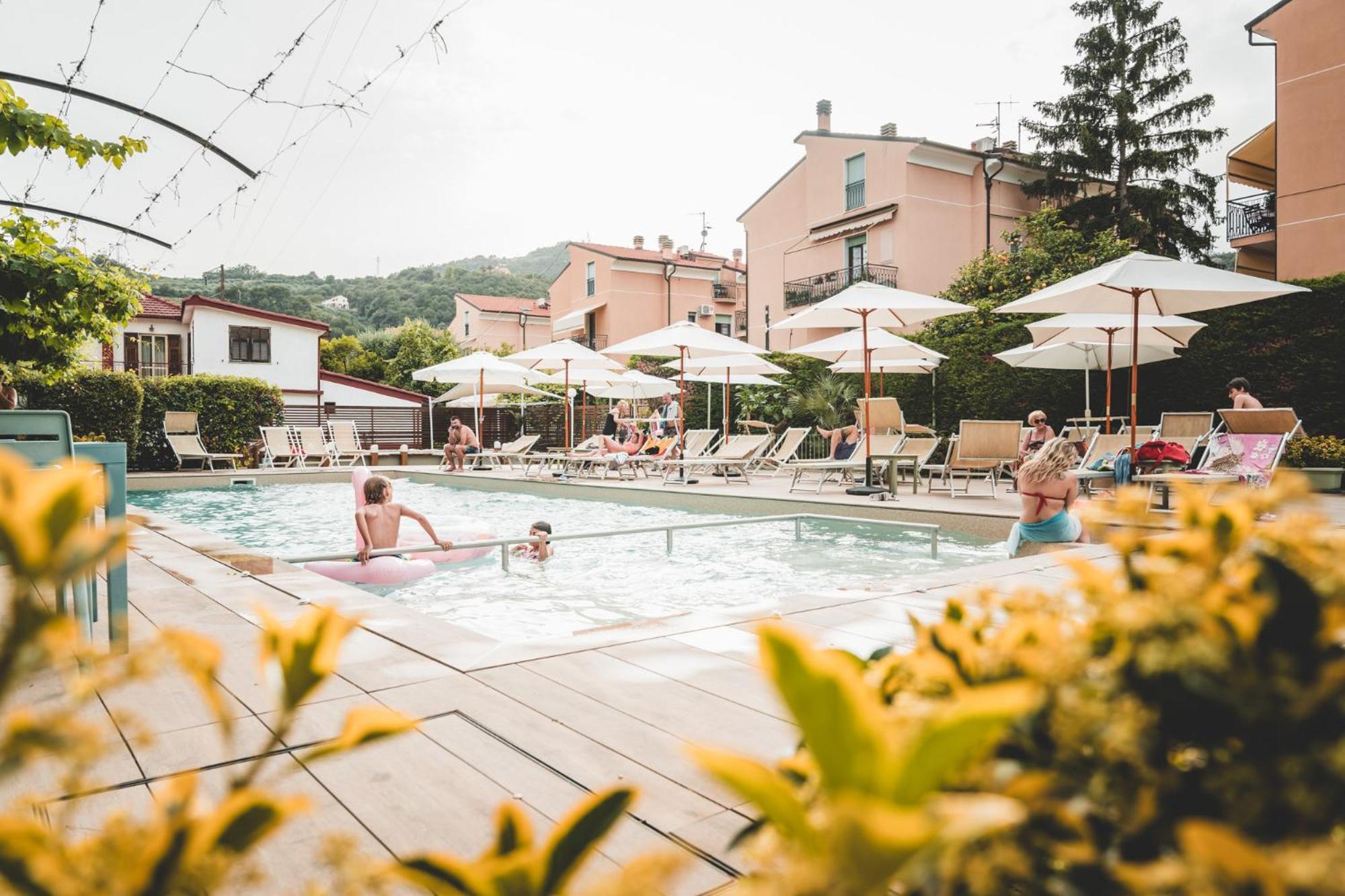 Residence Holidays Pietra Ligure Dış mekan fotoğraf