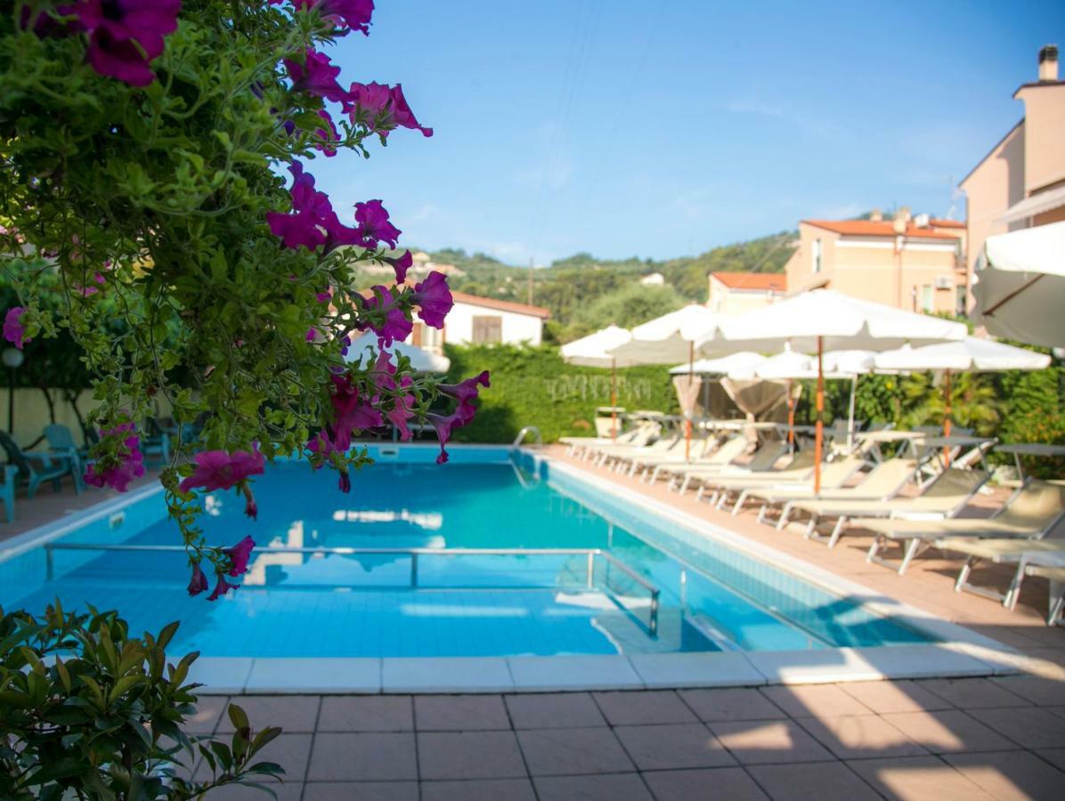 Residence Holidays Pietra Ligure Dış mekan fotoğraf